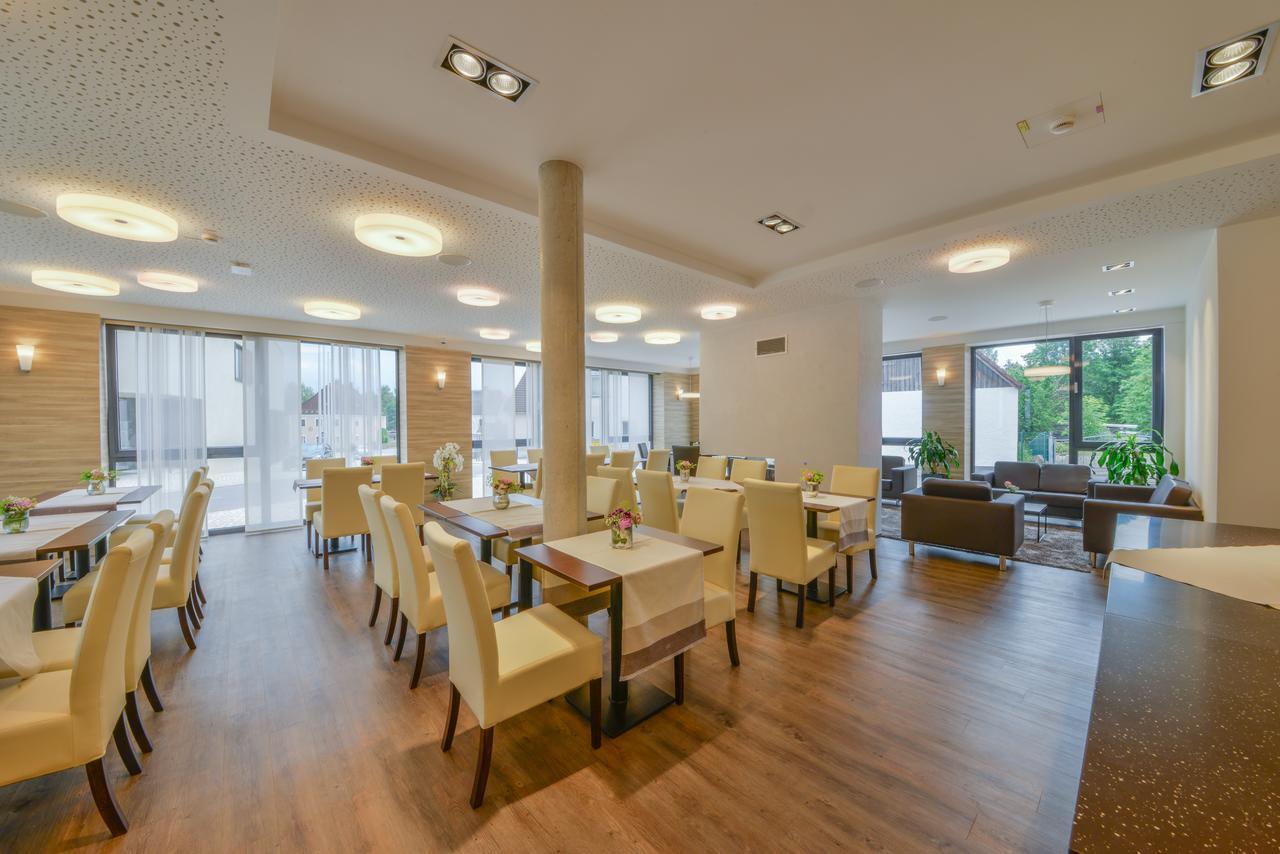 Hotel Witt Am See Weiherhammer Extérieur photo